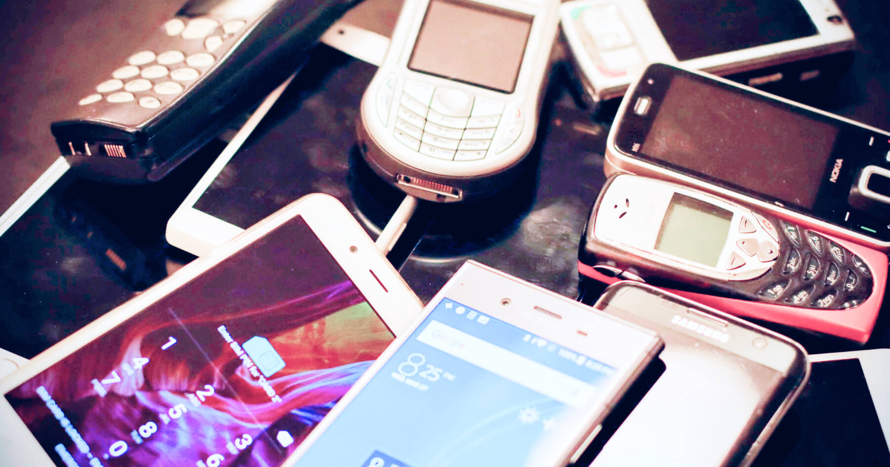 サムネイル画像: The Dawn of the Digital Era and Changes in Human Connections: From Analog to Social Media